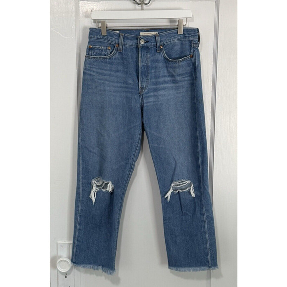 Levi’s PREMIUM Wedgie Straight Jeans Size 29 Button Fly Blue Distressed Raw Hem - Picture 2 of 14